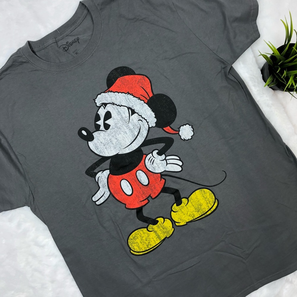 DISNEY Brand Mickey Mouse T-Shirt Men’s XL NEW